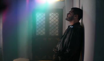 Emir Can İğrek - Tenha